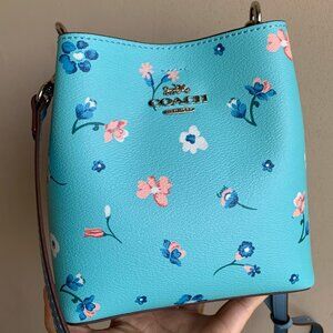 New COACH Mini Town Bucket Bag With Floral Bow Print